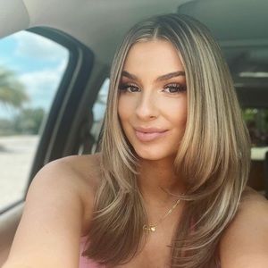 Meet your Posher, Kennedy